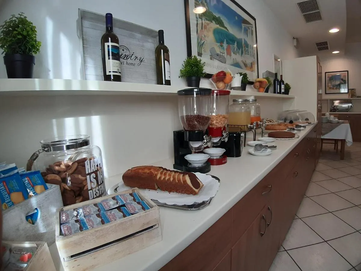 Hotel Sasselli Cesenatico Italia