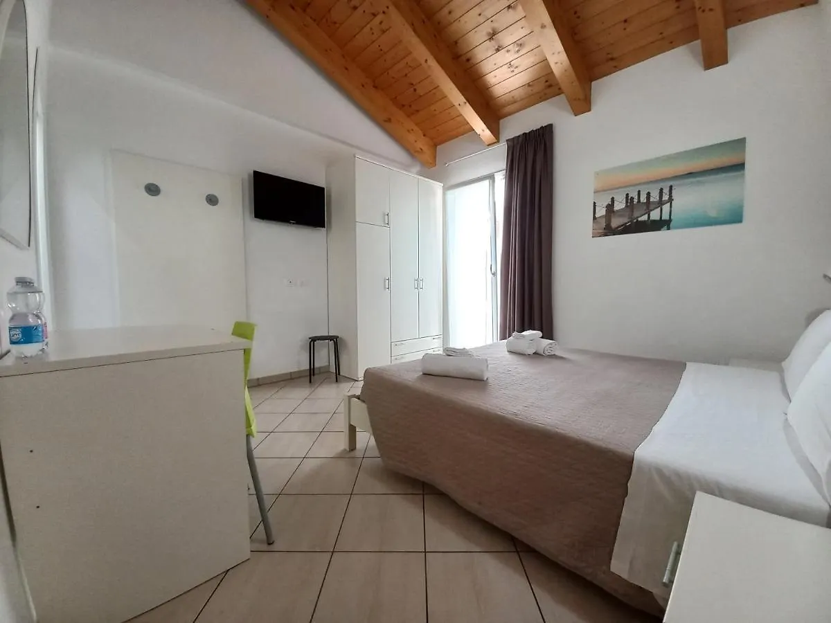 ***  Hotel Sasselli Cesenatico Italia
